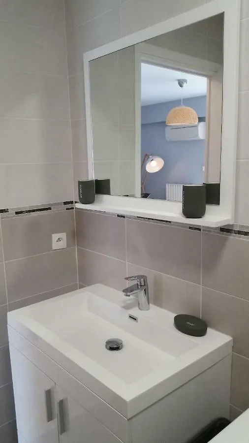 Appartement Golfe Juan Studio à Vallauris France