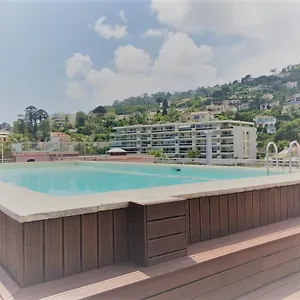 Apt Golfe Juan - 5min Des Plages - Parking Privée - Piscine Rooftop Vallauris